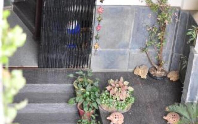 Shardas Homestay