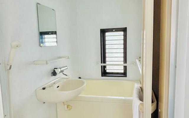 GLOU Shinjuku Family