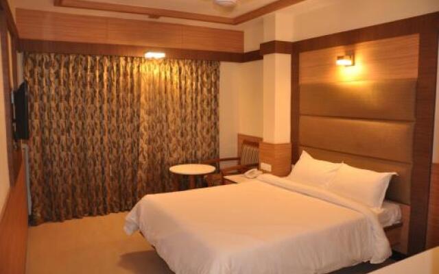 Hotel Sms Grand Inn