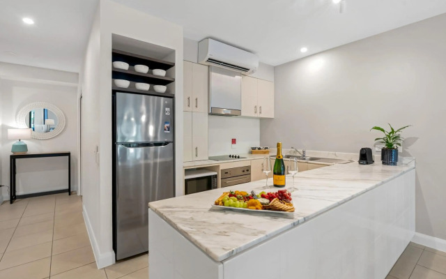 Elysium Private Apartments at The Beach Club