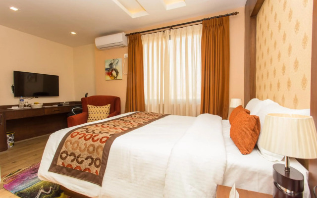 Yatri Suites and Spa