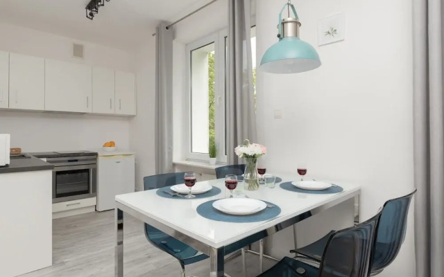 Studio for 4 Guests Gdynia by Renters