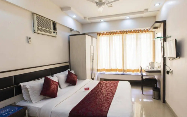 OYO Rooms Military Road Marol 1