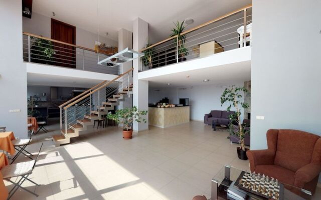 River View Residence Hotel