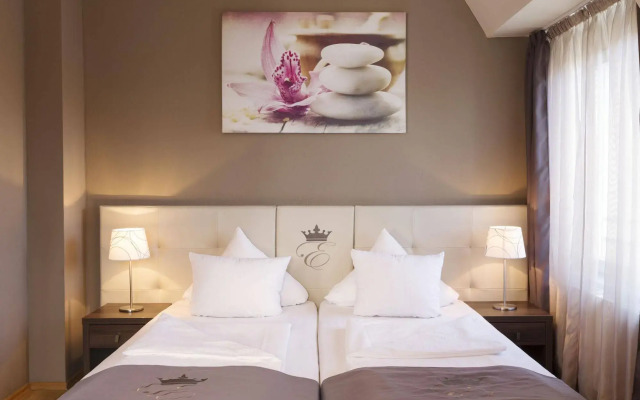 Empress Hotel