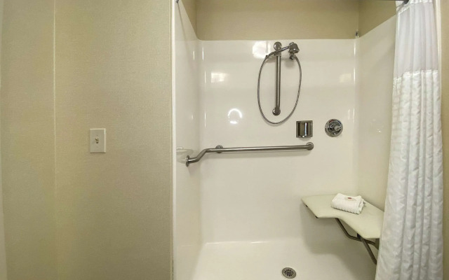 Comfort Inn East Windsor - Springfield