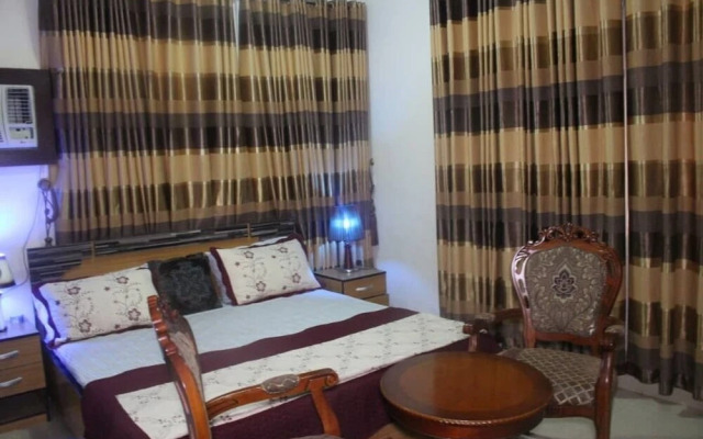 Tobby Royal Suites