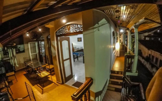 Mrs Wijenayake's Beach Haven Guest House