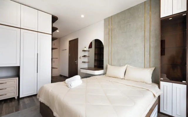 Republic Tan Son Nhat Airport Luxury