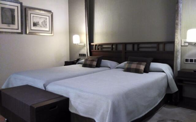 Parador de Cáceres Hotel