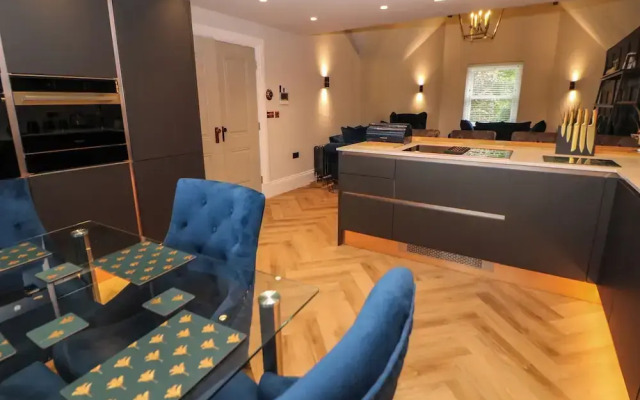 Netherdale Penthouse
