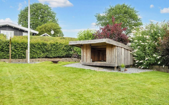 6 Person Holiday Home in Hejls
