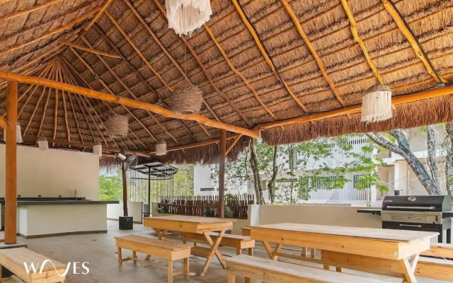Spacious Loft W/garden View Pool + Jacuzzi GYM
