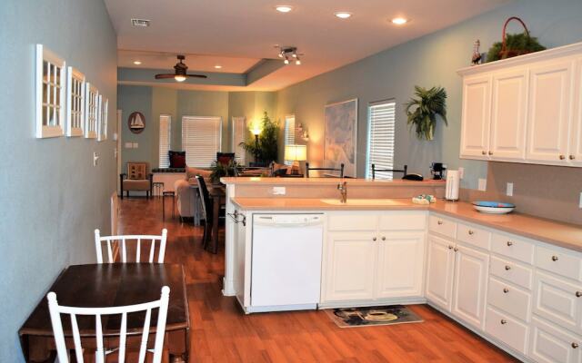Spinnaker House - Four Bedroom Home