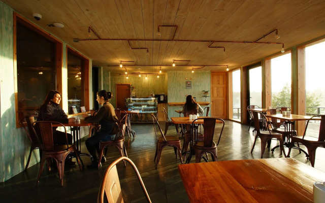 Hotel & Cafe Veliche