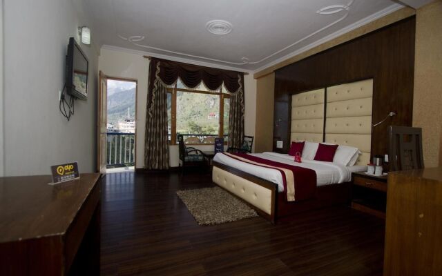 OYO 1638 Hotel A Star Regency