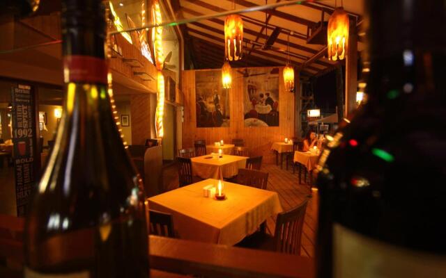 De Baga Deck Comforts