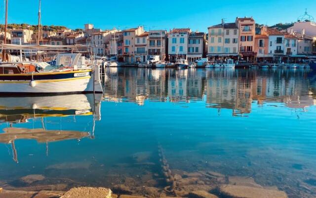 Magnifique Appartement à Cassis,Parking,2 pas du Port