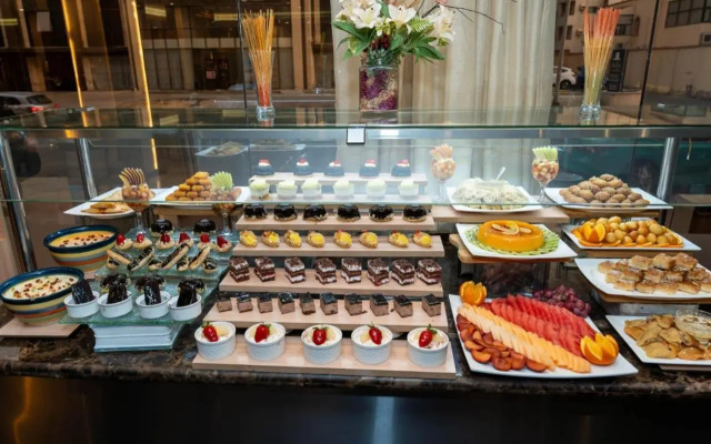 Mercure Jeddah al hamraa