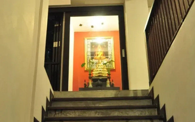 HI. Mid Bangkok