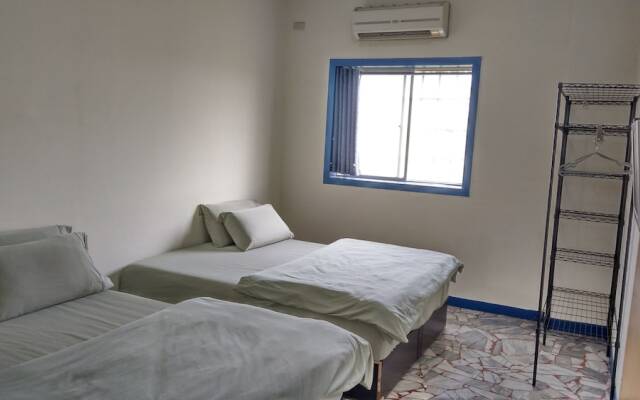 The Lodge for Cyclists - Hostel