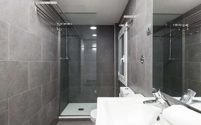 AB Paral·lel Spacious Apartments