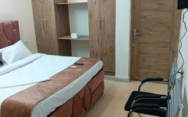 Soooper Hotel