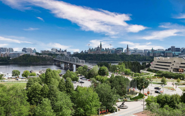 Best Western Plus Gatineau-Ottawa Downtown