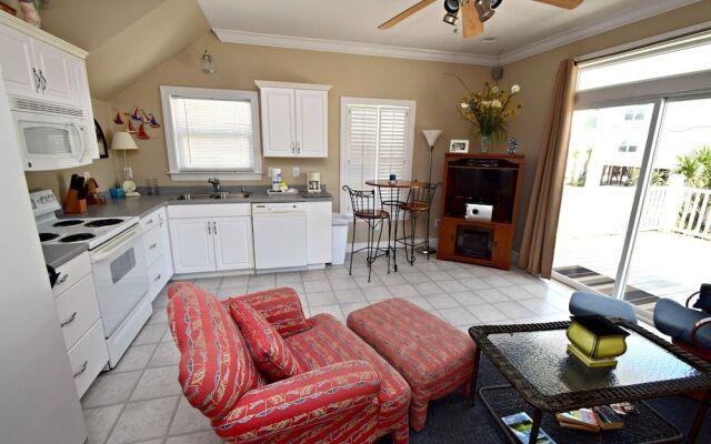 Skipper House by RedAwning