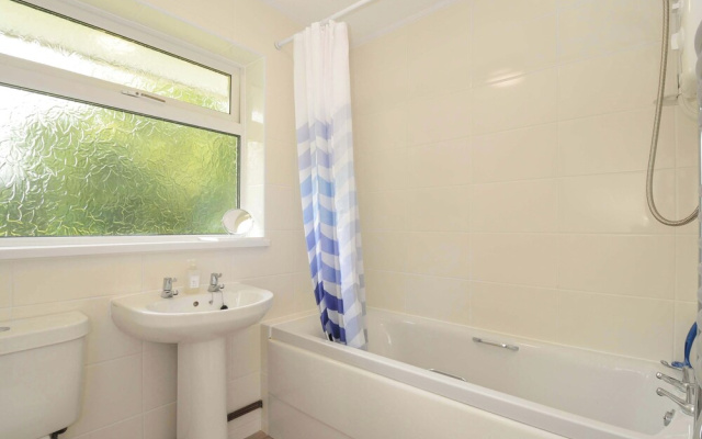 4 Rosecraddoc Lodge Holiday Bungalows