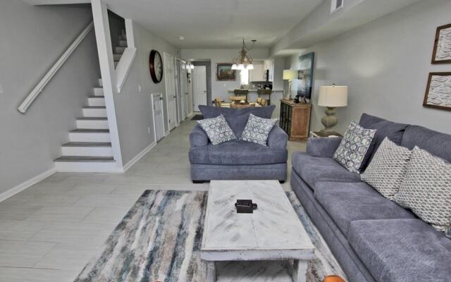 Summerhouse West by Youngs Suncoast