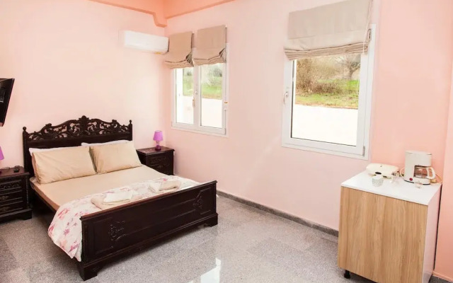 Bright and Relax Studio C in Porto Rafti