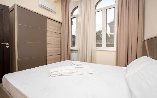 Stay Inn Apartments at Mashtots Avenue 5A