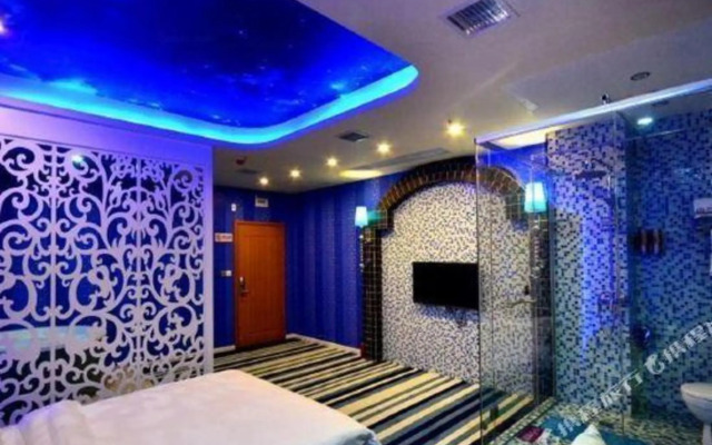2099 Theme Hotel
