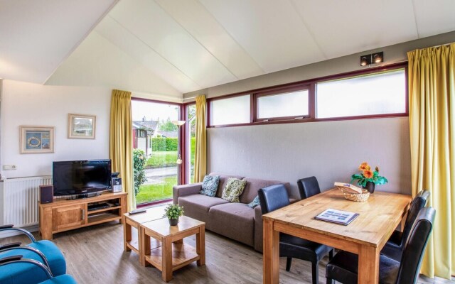 Beautiful Home in Heinkenzand With Wifi and 2 Bedrooms