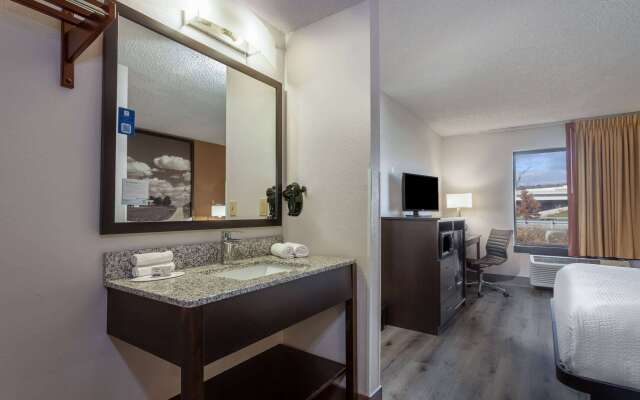 Super 8 by Wyndham Wausau