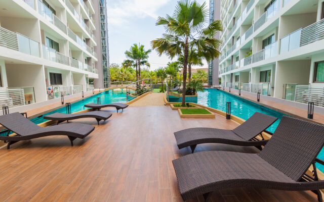 Laguna Beach Resort 1 by Pattaya Sunny Rentals