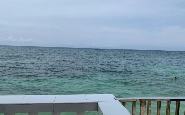 LUNA OSLOB TRAVELLERS INN - Beach Front