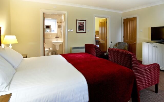 Macdonald Elmers Court Hotel
