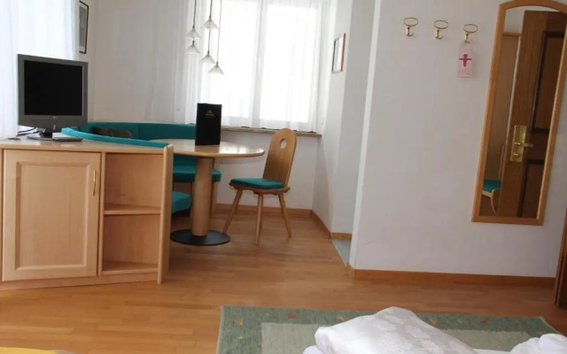 Hotel Alpina