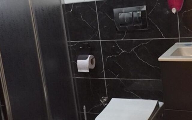 Double Comfort Otel Sarıgerme