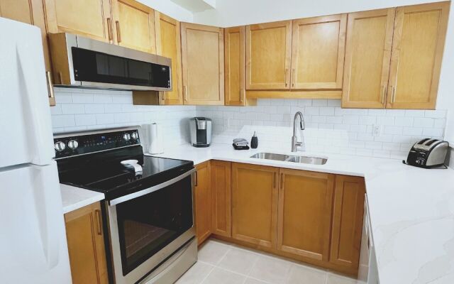 Sunset Oasis Kelowna