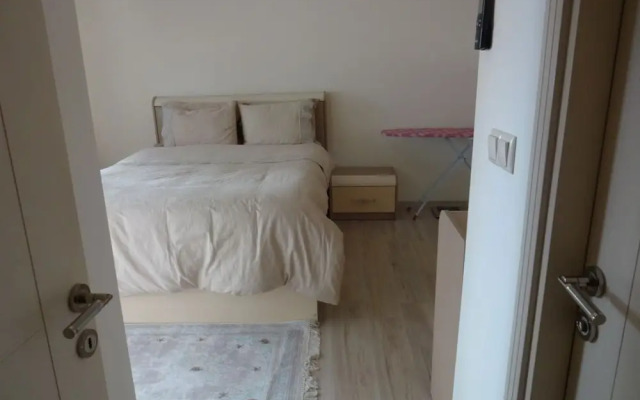 Luxerious Three Bedroom Apartment