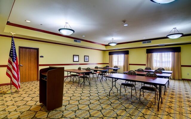 Best Western Plus Butterfield Inn