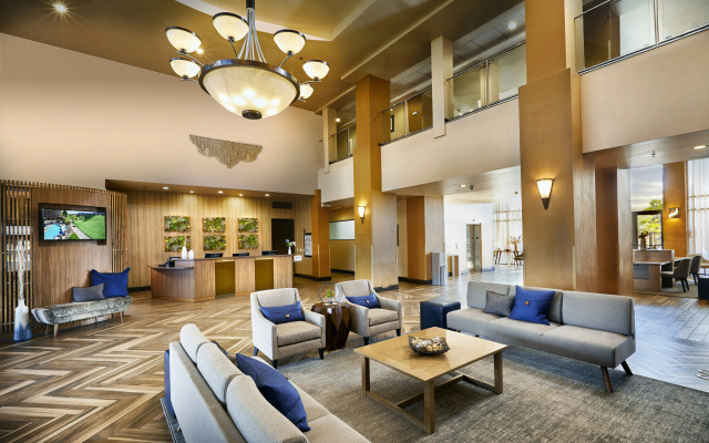 Embassy Suites by Hilton Phoenix Scottsdale