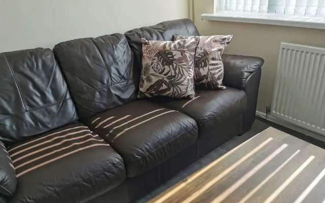 3bed Full House - Free Parking - Family Friendly!