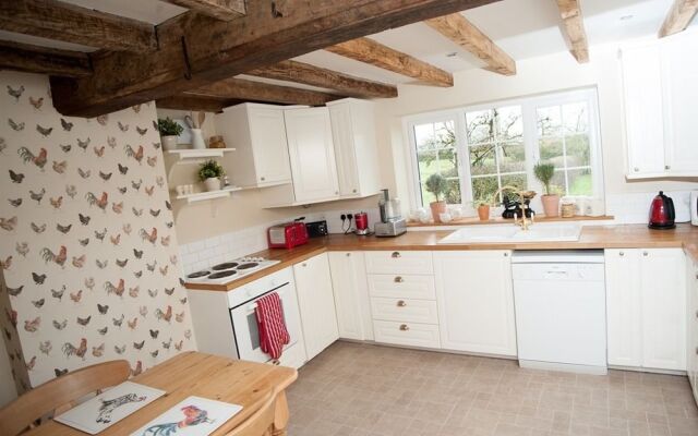 Abbey Green Farm B&b, Camping & Touring Park