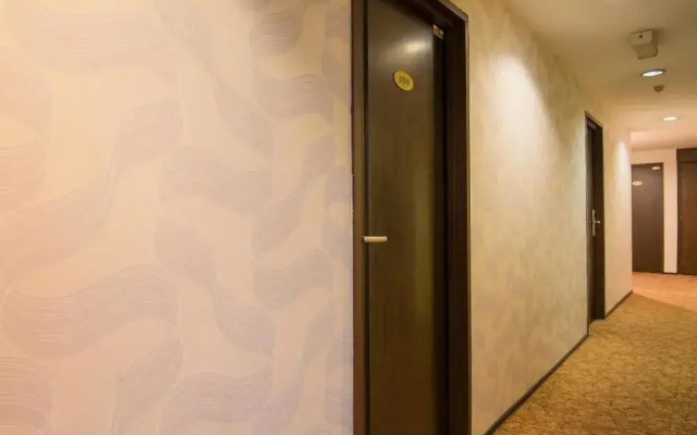 Hotel Suan Bee