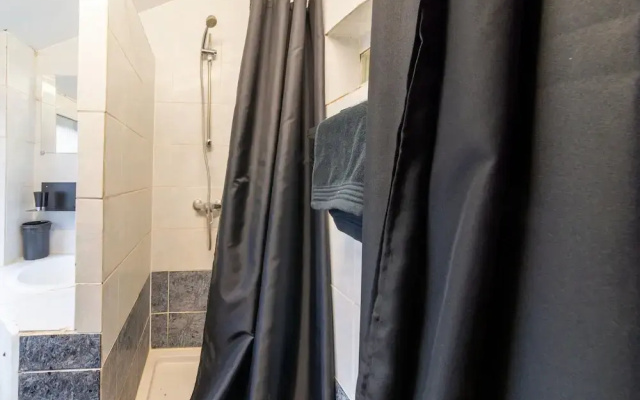 Nice Apartment in Liege With Parking