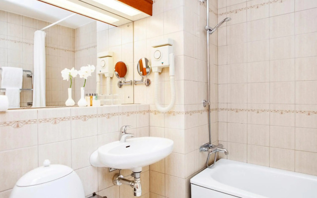 Elite Hotel Savoy
